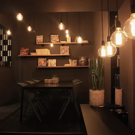 Korner Saint Marcel מלון 3*