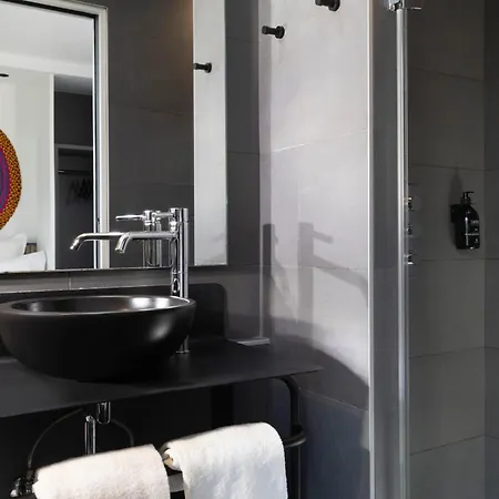 Korner Saint Marcel Hotel 3*