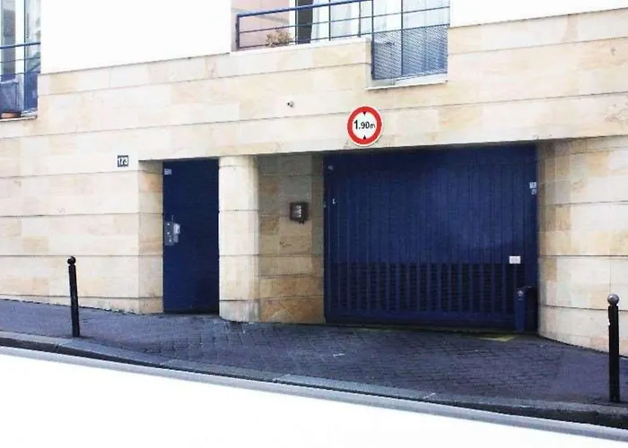 Korner Saint Marcel 호텔