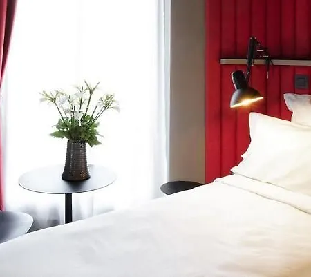 Korner Saint Marcel Otel Paris